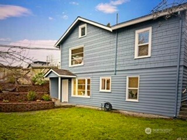 3115 Queen Anne Avenue N, Seattle, WA 98109
