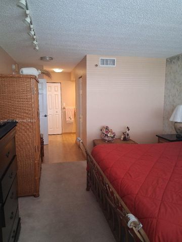 1000 St Charles Pl 615, Pembroke Pines, FL 33026