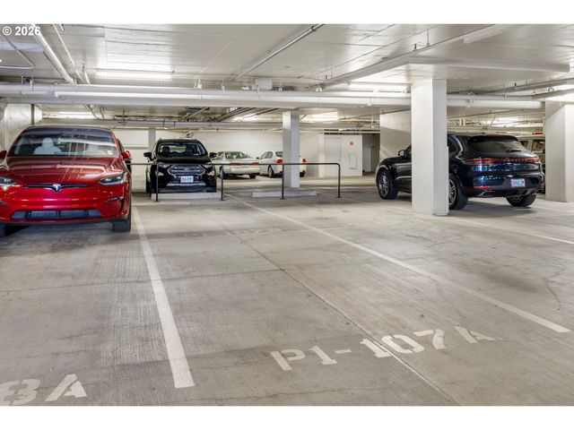 3570 S RIVER Pkwy 1313, Portland, OR 97239