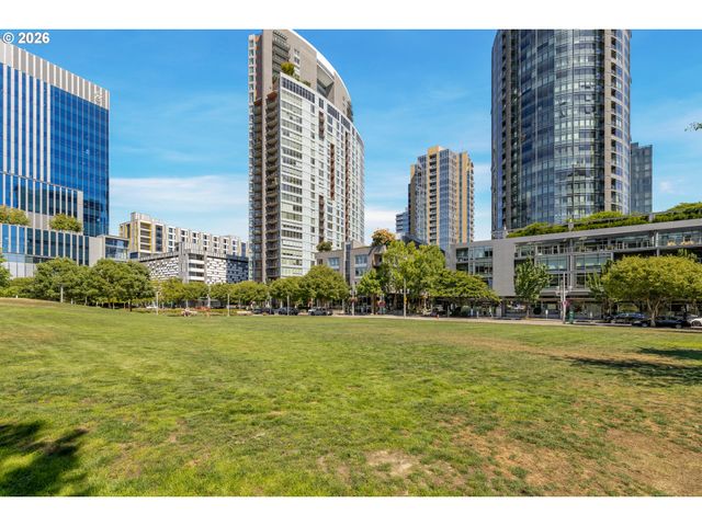 3570 S RIVER Pkwy 1313, Portland, OR 97239