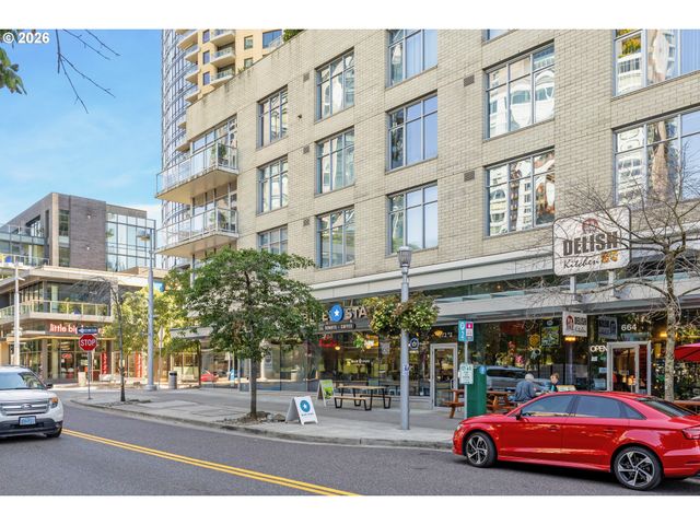 3570 S RIVER Pkwy 1313, Portland, OR 97239