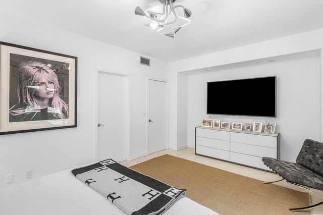 713 SE Atlantic Drive, Lantana, FL 33462