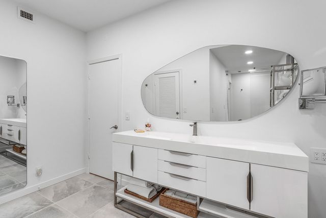 713 SE Atlantic Drive, Lantana, FL 33462