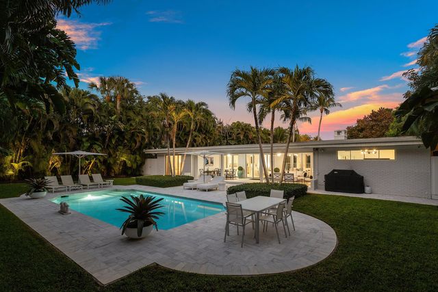 713 SE Atlantic Drive, Lantana, FL 33462