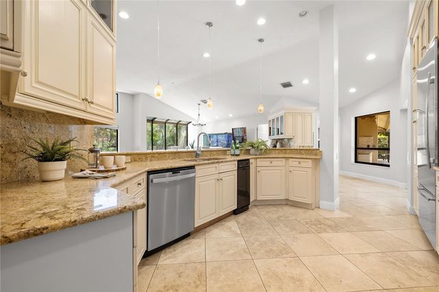 1611 HAMPTON LANE, Safety Harbor, FL 34695