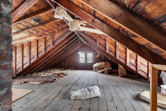 10 Leonard Avenue, Brunswick, NY 12180