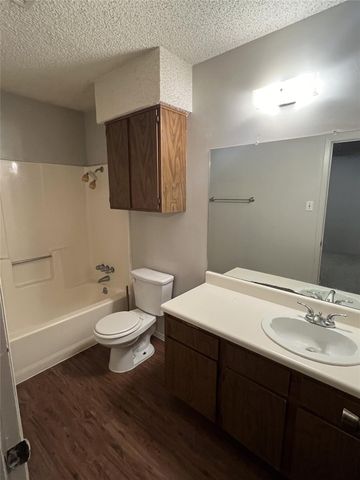 8105 Dowling CV, Austin, TX 78745