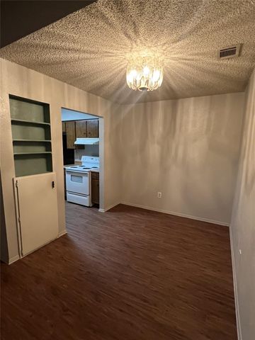 8105 Dowling CV, Austin, TX 78745