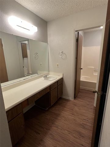 8105 Dowling CV, Austin, TX 78745