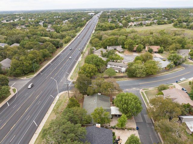 8105 Dowling CV, Austin, TX 78745