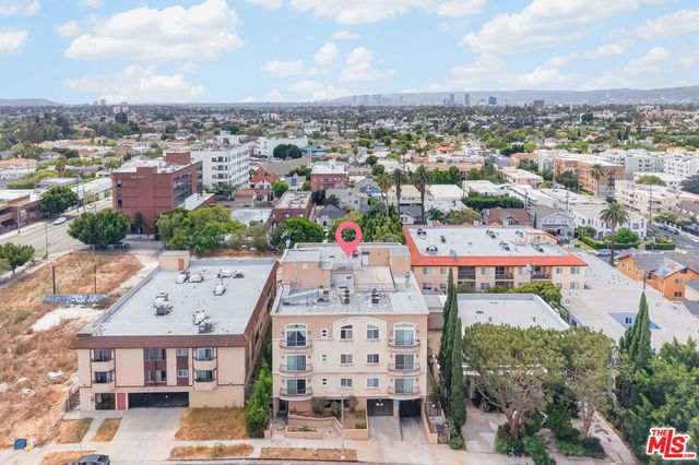 971 S St Andrews Place 301, Los Angeles, CA 90019