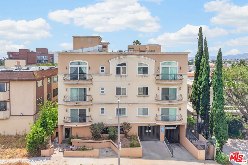 971 S St Andrews Place 301, Los Angeles, CA 90019