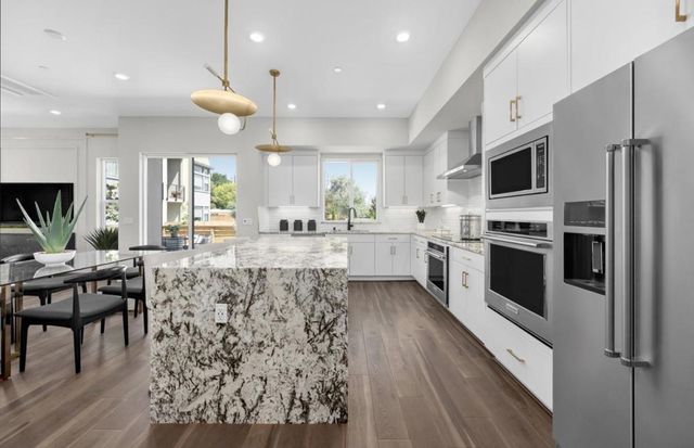 11645 Redwood Place 56-12 Plan 4, Saratoga, CA 95070