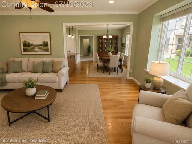 904 Country Club Drive, St. Clair Shores, MI 48082