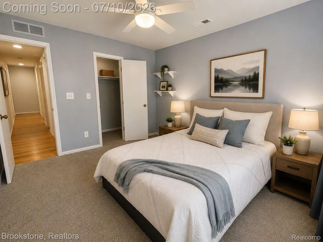 904 Country Club Drive, St. Clair Shores, MI 48082