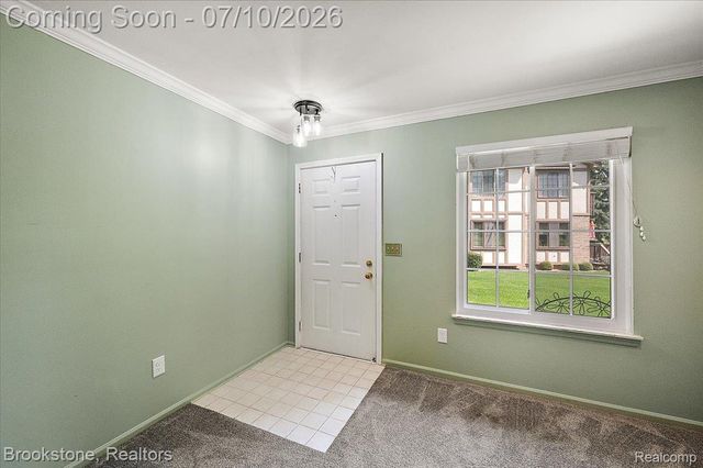 904 Country Club Drive, St. Clair Shores, MI 48082