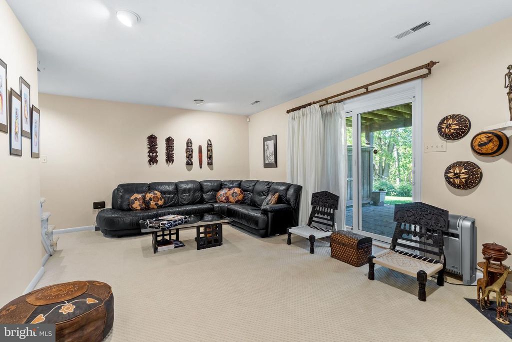 10 MERRION COURT, Lutherville Timonium, MD 21093