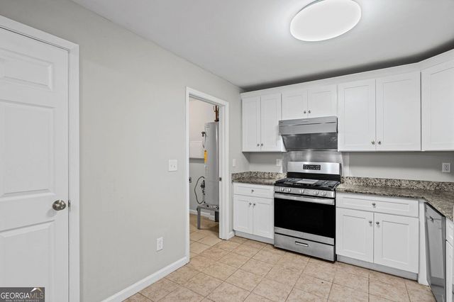 1180 Holly Circle, Lawrenceville, GA 30044