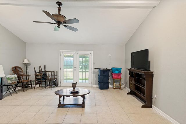 1745 Dolphin Drive, Seabrook, TX 77586