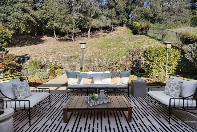 5780 Balmoral Dr, Oakland, CA 94619