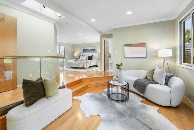 5780 Balmoral Dr, Oakland, CA 94619