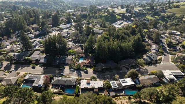 5780 Balmoral Dr, Oakland, CA 94619