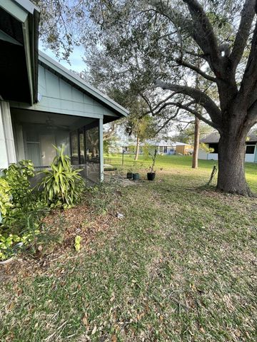 4918 SE Salvatori Road, Stuart, FL 34997