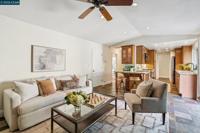 1133 Greenbrook Dr, Danville, CA 94526