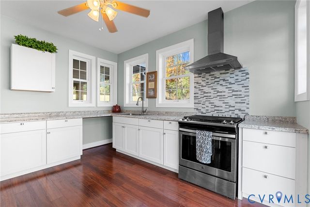 2436 Gammons Creek Dr, Maidens, VA 23102