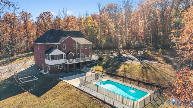 2436 Gammons Creek Dr, Maidens, VA 23102