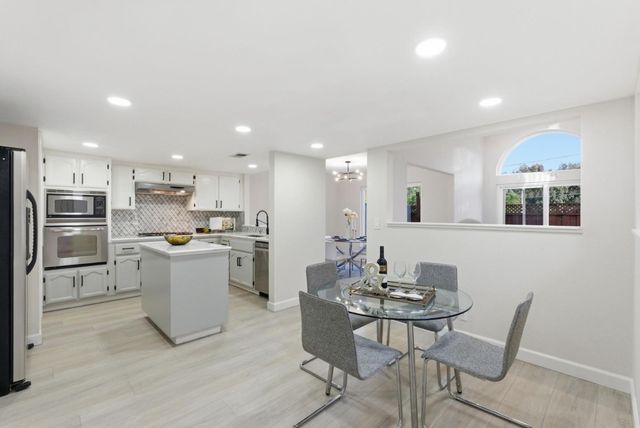 945 Oak Park, Morgan Hill, CA 95037