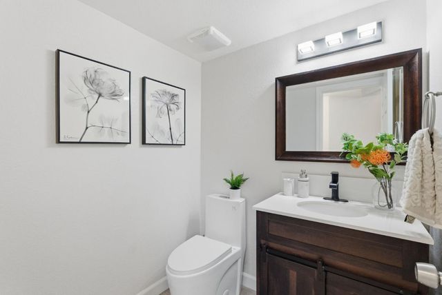 945 Oak Park, Morgan Hill, CA 95037