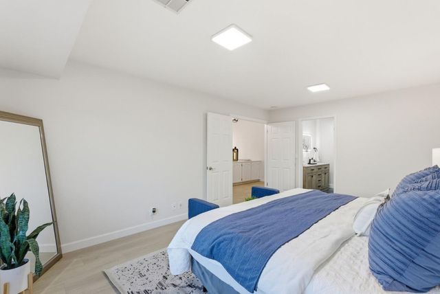 945 Oak Park, Morgan Hill, CA 95037