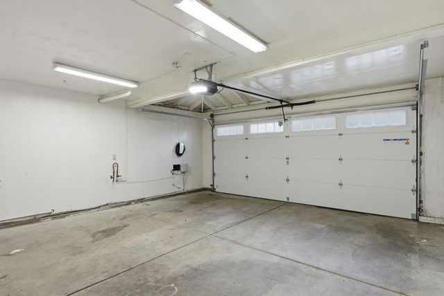 945 Oak Park, Morgan Hill, CA 95037