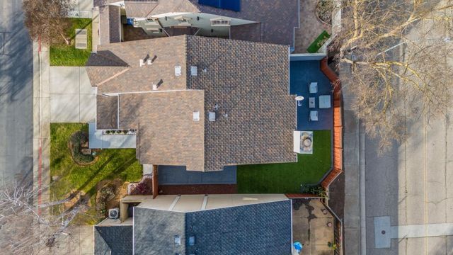 945 Oak Park, Morgan Hill, CA 95037