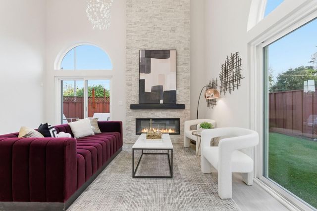 945 Oak Park, Morgan Hill, CA 95037