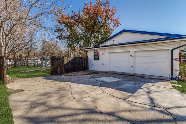 418 Bowie Street, Forney, TX 75126