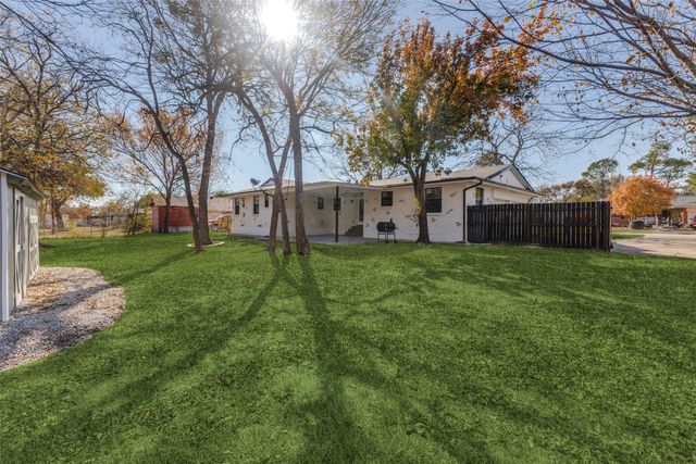 418 Bowie Street, Forney, TX 75126