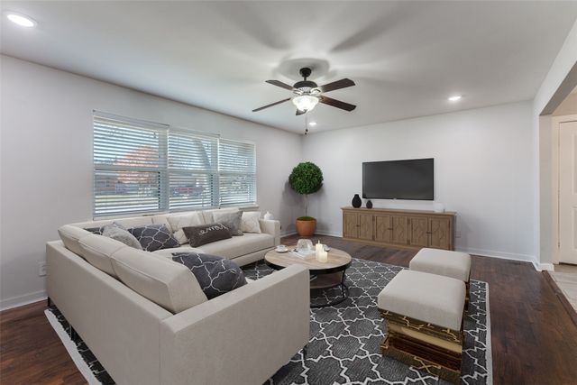 418 Bowie Street, Forney, TX 75126