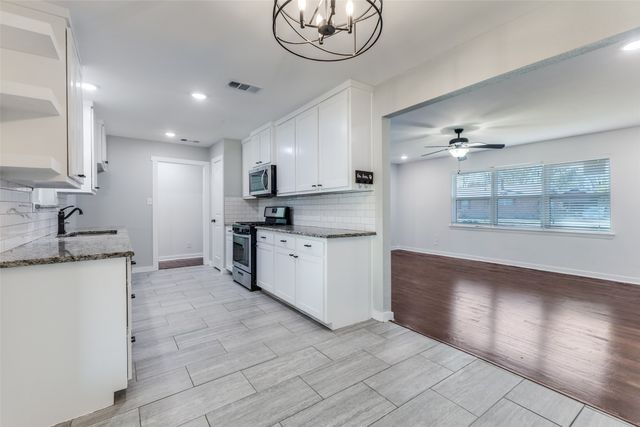 418 Bowie Street, Forney, TX 75126