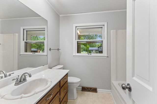114 Paschal Dr, Murfreesboro, TN 37128