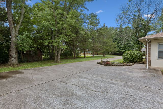 114 Paschal Dr, Murfreesboro, TN 37128