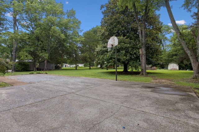 114 Paschal Dr, Murfreesboro, TN 37128