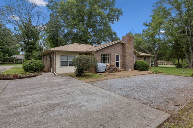 114 Paschal Dr, Murfreesboro, TN 37128