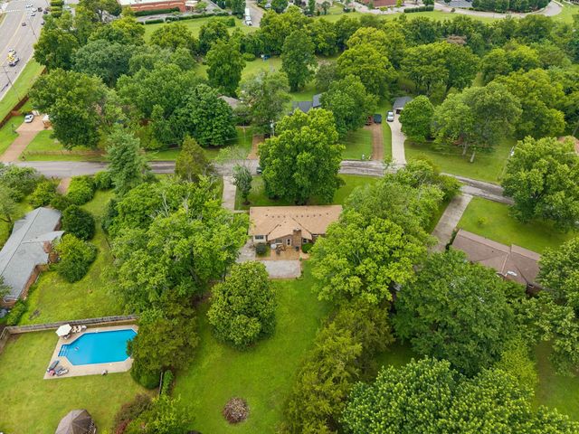 114 Paschal Dr, Murfreesboro, TN 37128