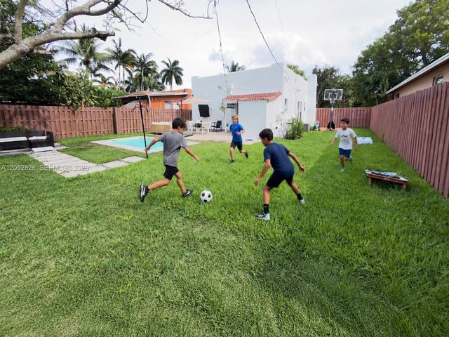 220 SW 5th Street, Dania Beach, FL 33004