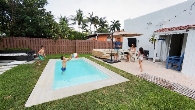 220 SW 5th Street, Dania Beach, FL 33004