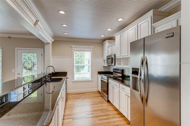 730 OAK SHADOWS ROAD, Kissimmee, FL 34747