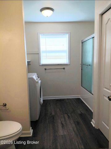 2414 Landrum Ave, Louisville, KY 40216