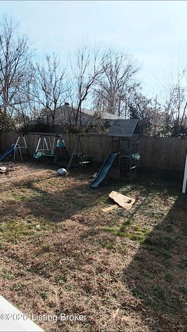 2414 Landrum Ave, Louisville, KY 40216